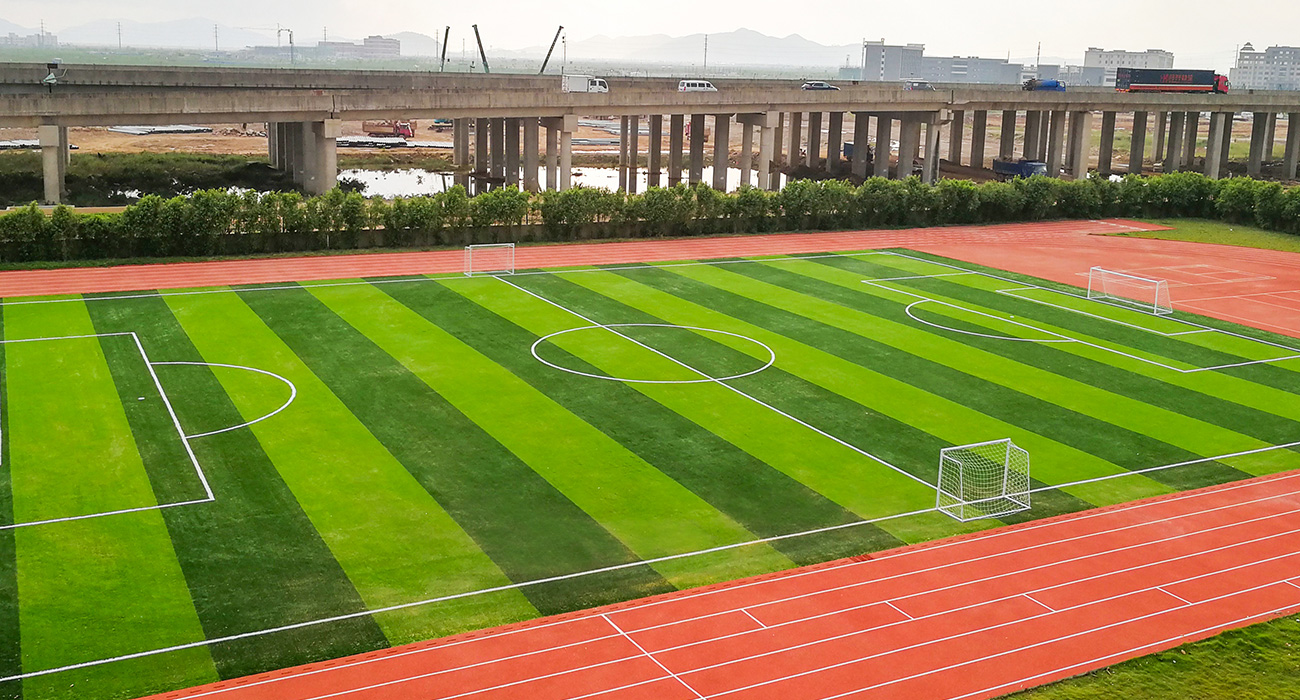 珠海市金湾区三灶镇景山实验学校硅PU球场、混合型、草坪