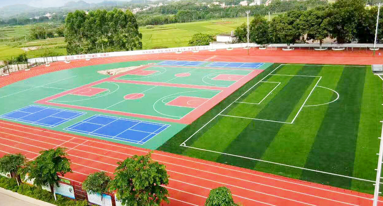 广西玉林马坡中学400m混合型跑道和人造草坪